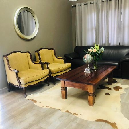 Nongoma Lodge & Inn Cc Ngoại thất bức ảnh