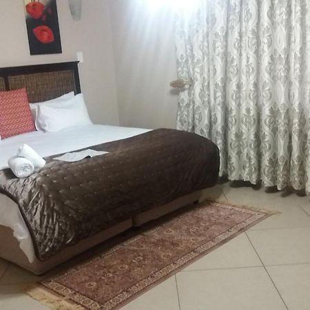 Nongoma Lodge & Inn Cc Phòng bức ảnh