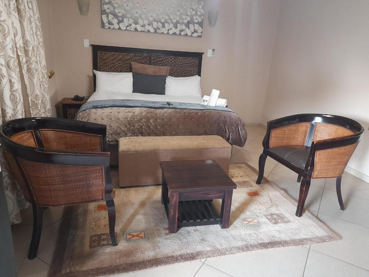 Nongoma Lodge & Inn Cc Ngoại thất bức ảnh