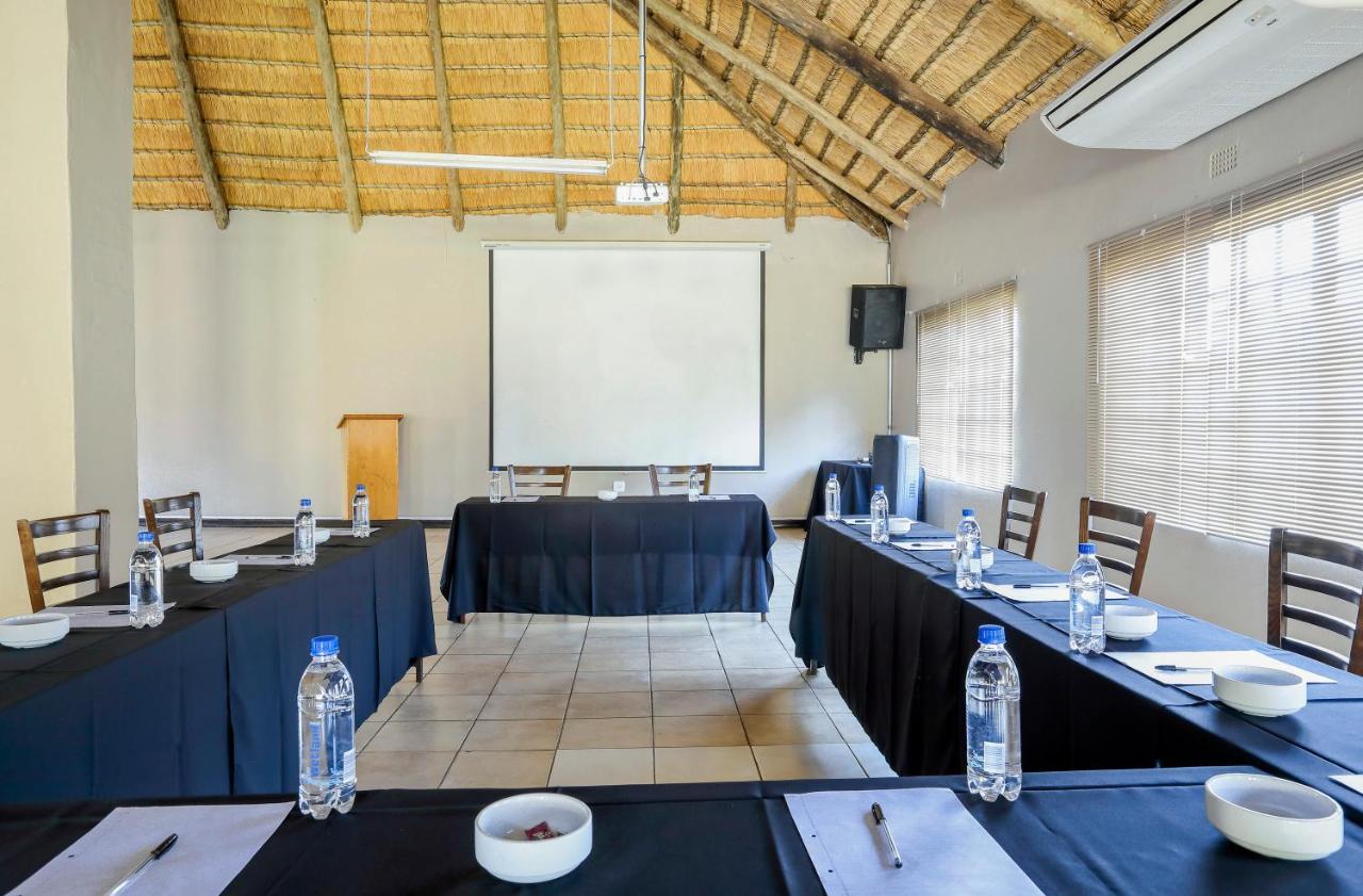 Nongoma Lodge & Inn Cc Ngoại thất bức ảnh