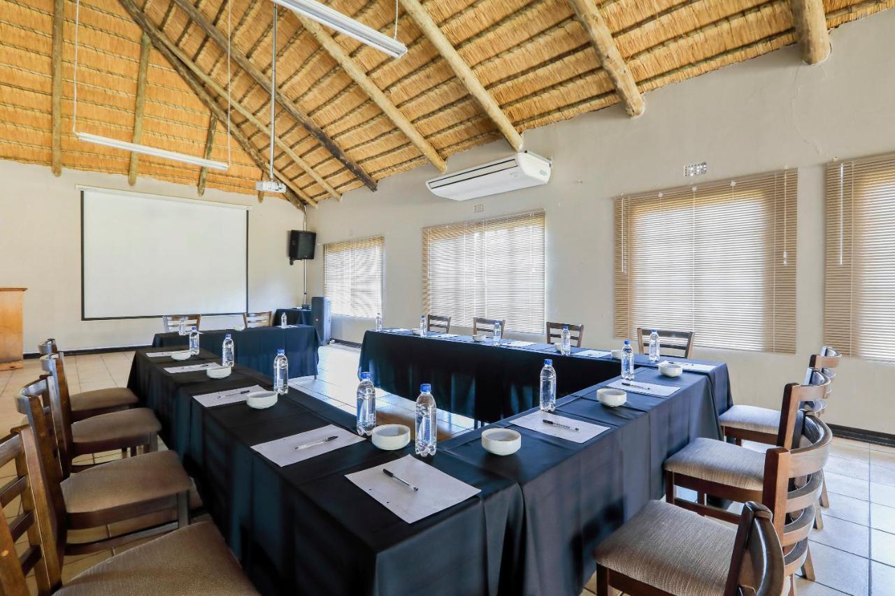 Nongoma Lodge & Inn Cc Ngoại thất bức ảnh