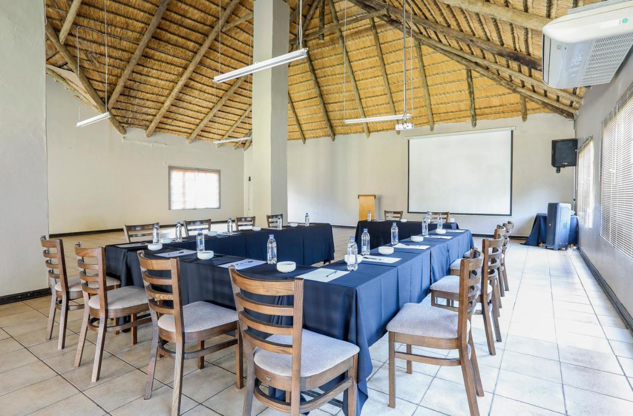 Nongoma Lodge & Inn Cc Ngoại thất bức ảnh