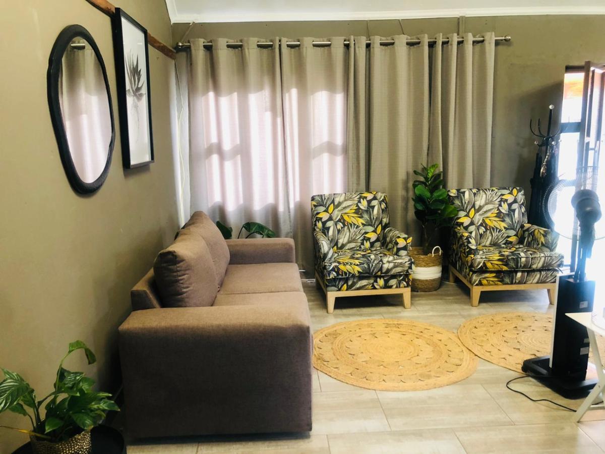 Nongoma Lodge & Inn Cc Ngoại thất bức ảnh