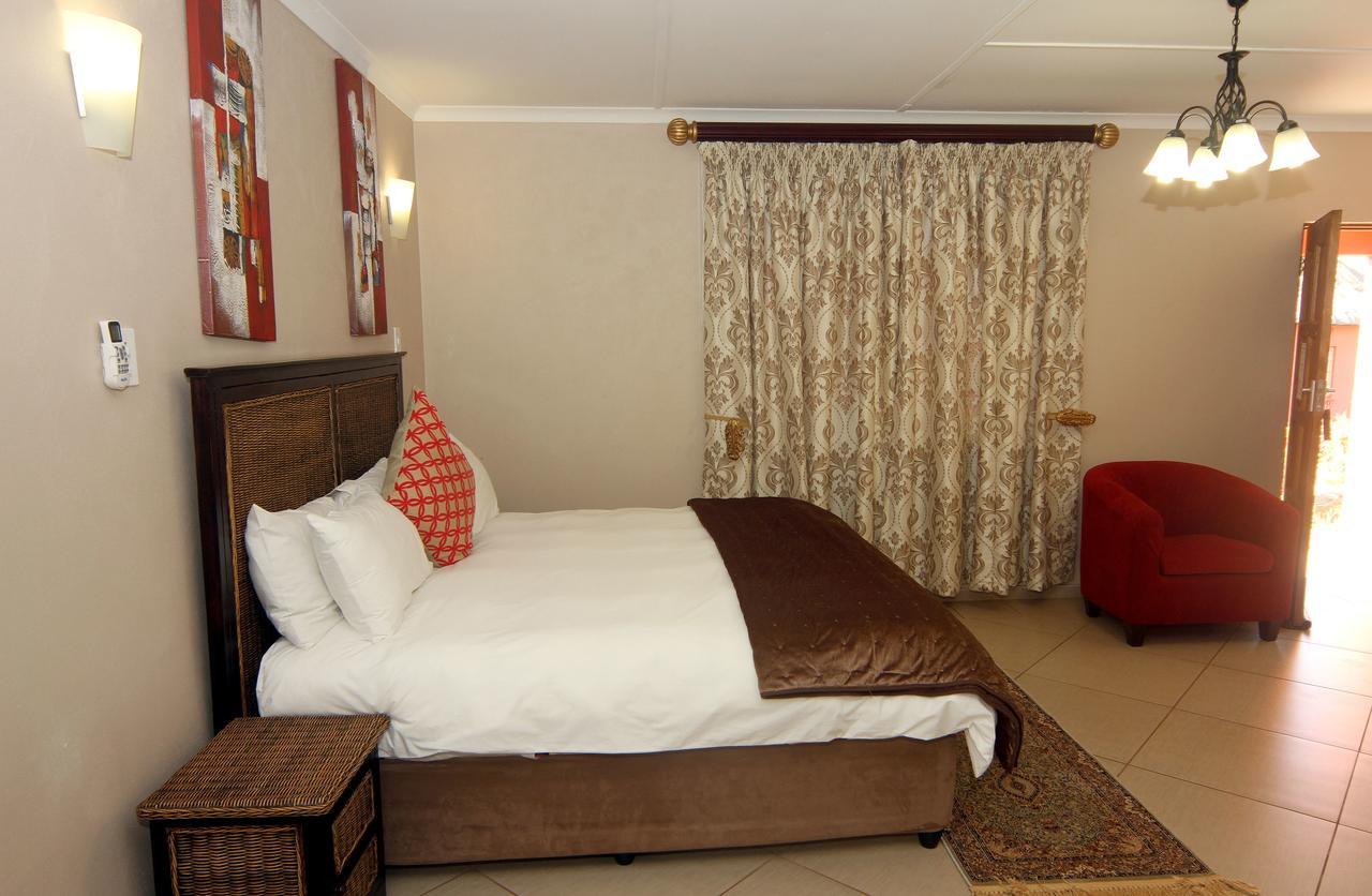 Nongoma Lodge & Inn Cc Ngoại thất bức ảnh