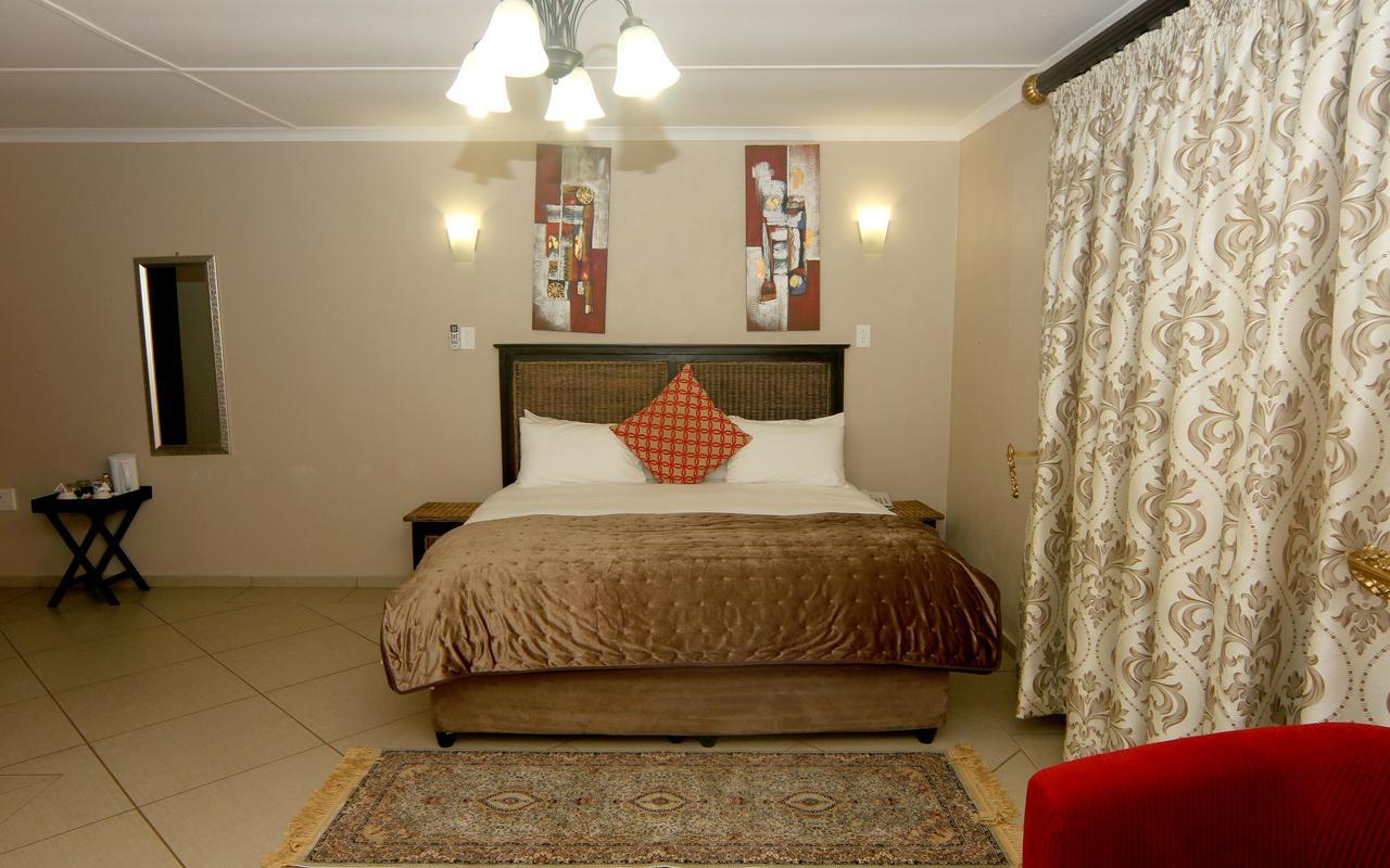 Nongoma Lodge & Inn Cc Ngoại thất bức ảnh